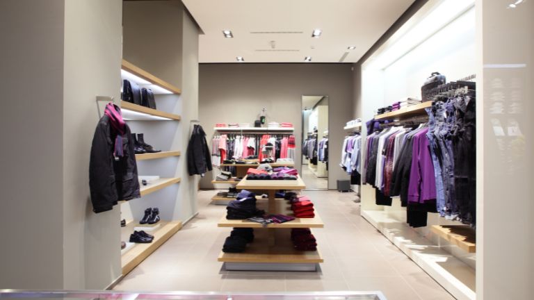 مراحل راه‌ اندازی فروشگاه پوشاک + نکات مهم در افزایش سوددهی