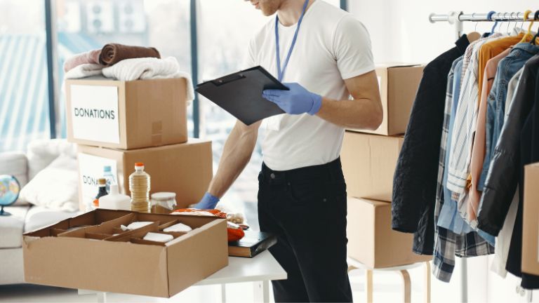 مراحل راه‌ اندازی فروشگاه پوشاک + نکات مهم در افزایش سوددهی