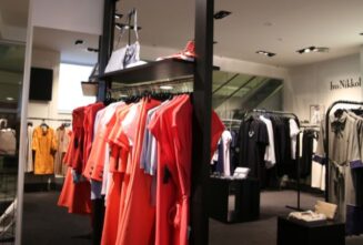 بهترین مراکز عمده فروشی مانتو در تهران: راهنمای کامل برای خریداران عمده